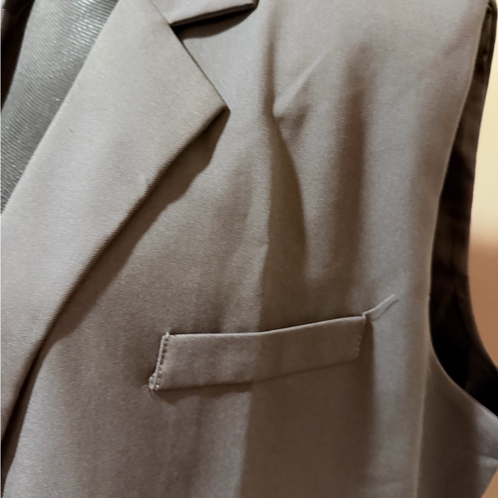 Women's Classic Gray Blazer - Picture 2 of 7